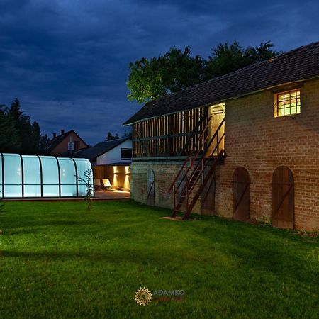 Bed and Breakfast Adamko Borkert Haz Villány Exterior foto