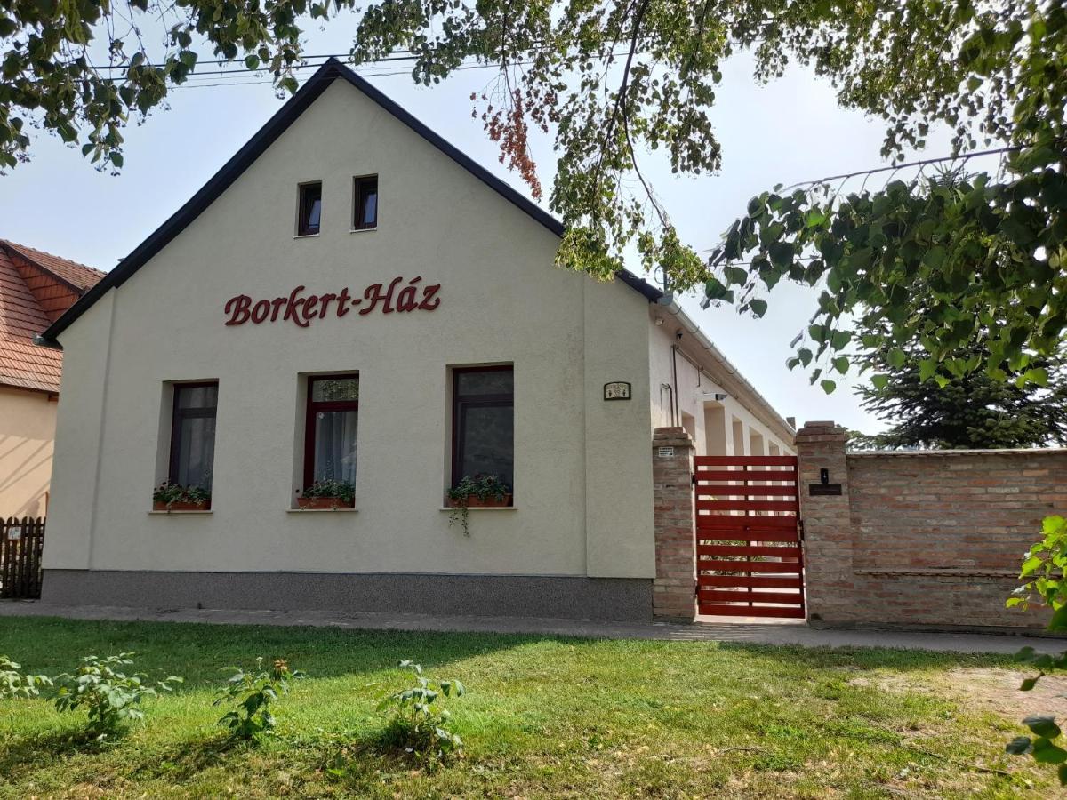 Bed and Breakfast Adamko Borkert Haz Villány Exterior foto