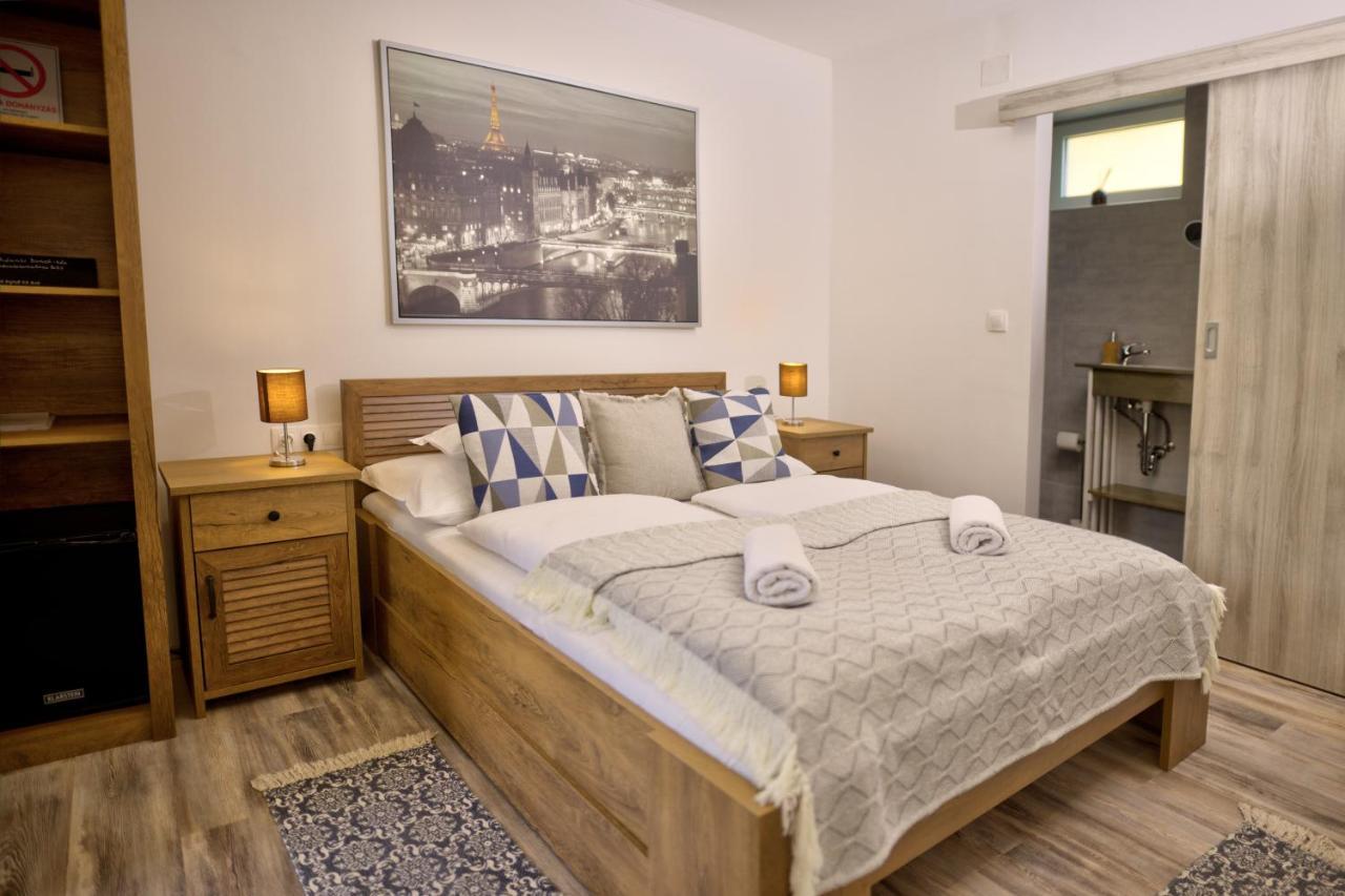 Bed and Breakfast Adamko Borkert Haz Villány Exterior foto