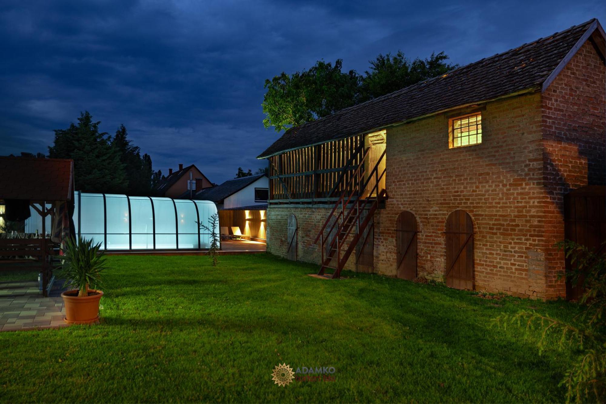 Bed and Breakfast Adamko Borkert Haz Villány Exterior foto